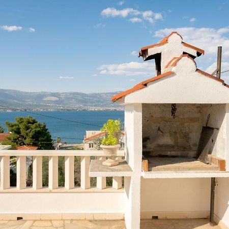 Ferienwohnung In Arbanija Mit Meerblick, Balkon, Klimaanlage, W-Lan 5137-1 Trogir Exterior foto